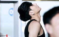 타오야 고개 그르케 뒤로 젖히는거 아냐...