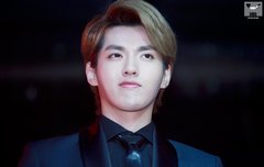 방금 올라온 사진 때문에 숨멎할뻔