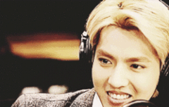 비서들 크리스 모닝콜 다운받았어?ㅠㅠ