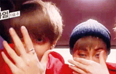 이거는 민석이가 손 작은편인가ㅠㅠ?