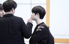 애들이 디오 진심 예뻐한다ㅠㅠ