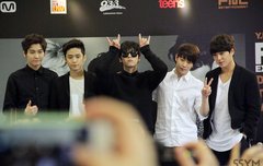 단체짤가져갈램?