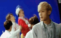 클쓰가 백현이 날리는 영상 아는 비서??