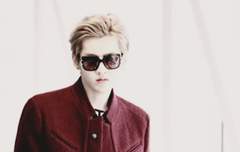 크리스보고싶다...