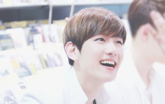 잘생겻다~잘생겻다~