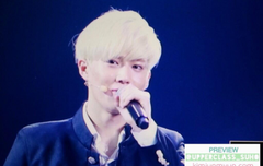 흑발이 진리인줄알았는데