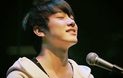 최민환 표정논란