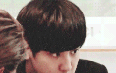 뭘 또 이렇게 귀엽게 먹어....