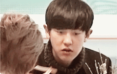 오물조물 잘도 먹는 애기