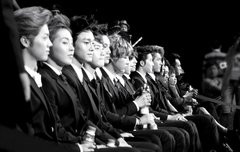 엑소는 12명이었고