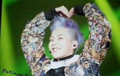 민석이머리색 진짜이쁘다