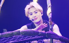 민소매 수호 좀 의외야 