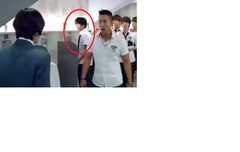  뒤에서 볼 일 보는 준면이 (깨알쥐의) 