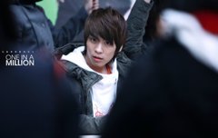 분위기있는 샤이니 흑발 모음