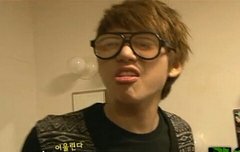 우리 애들이 엽사찍으면 귀엽기라도하지...