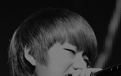 꿀벌은 슬퍼할겨를이 업서섷