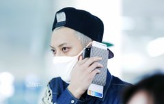 쯔타오는 왜 왼쪽 얼굴을 싫어할까요? 