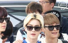 140727 준면이 고화질 입,출국 (우래기가 걸으면서 화보를 찍네)