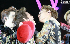 시안 콘에서 박력 넘치는 종대