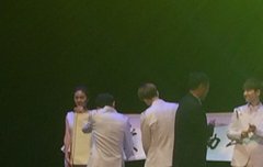 싸인하기 힘들었던 찬열이ㅠ0ㅠ