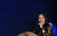 여왕! 수정! 여왕! 수정! 여왕! 수정! 여왕! 수정!