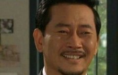 블락비 후드집업 그거 요새 구할수있어??