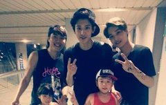 애기들이랑 사진찍엇어 ㅠㅠ꾸욥