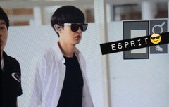 오늘 공항 찬열 반바지ㅠㅠㅠㅠ
