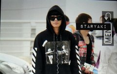 오늘자 공항차뇰 전신샷..