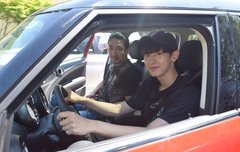 이번주 룸메 본방사수!!!!! 운전하고 닭잡는 찬열이