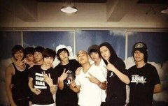 수호 연습생시절 사진이 올라왔어용