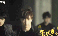 이 짤에 씽이 배우 눈빛이지 않아??