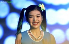 머리에 꽃달았쪄요