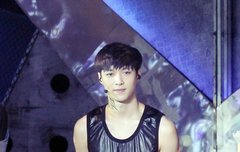 씽이 어깨가 너무 좋아 ㅠㅠ