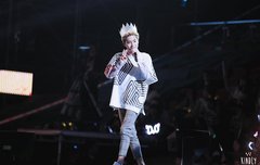 준면이는 안이쁜곳 하나도 없는거같다