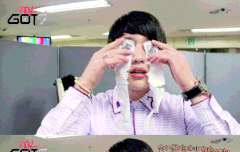 지녕이가셀카를찍는법.