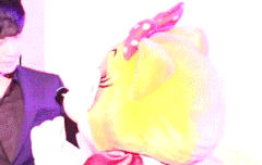 너구리 탈 주제에...밤길조심해..