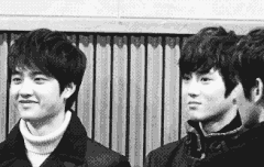 경수랑 준면이 웃는것좀보세요~