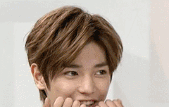 태용이 초코볼쓴거 개귀ㅠㅠㅠㅠㅠㅠㅠㅠ