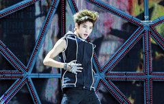 태용이랑결혼해서애13명낳고싶어!ㅠㅠ