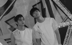 태용이 등빨좋음ㅠㅠㅠㅠ몸까지졸라좋아!ㅠ