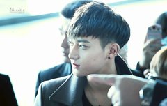 타어 출국짤 왜이렇게 분위기 있어?