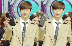 트렌치코트가 잘어울리는 남자