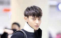 타어야 왜 그렇게 쳐다봐??