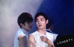 태용이남푠이랑 결혼해서 아들12명낳으면...