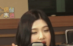 떡볶이 야무지게먹는 수영이