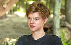 그땐 루한새끼 잘생겼었는데,,