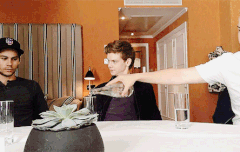 저 사실 크리슈밍다스