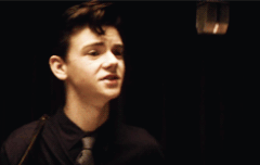 에브리 바레 에브리 에브리 바레 쿵쿵쿵 에브리 바레 에브리 바레 에브리 에브리 바레 잠든 이 밤을 깨워 