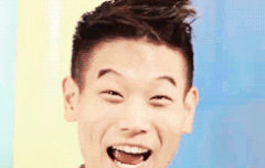 왕온니 춤추는 모습에 반한 민호 